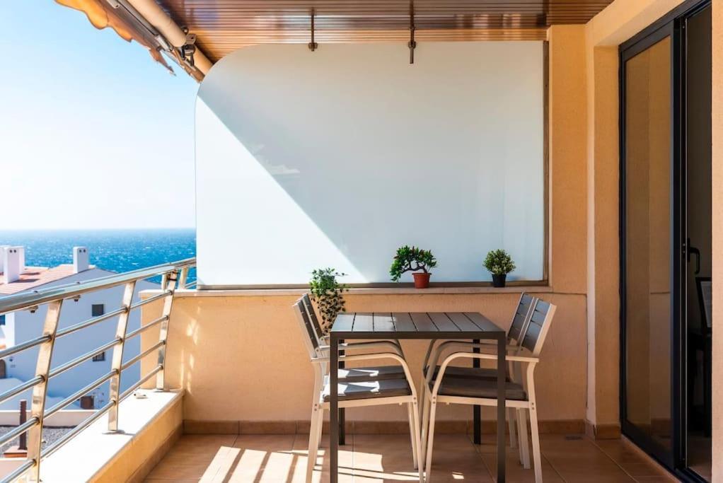 Bright And Welcoming Holiday Home Puerto de Santiago  Eksteriør billede